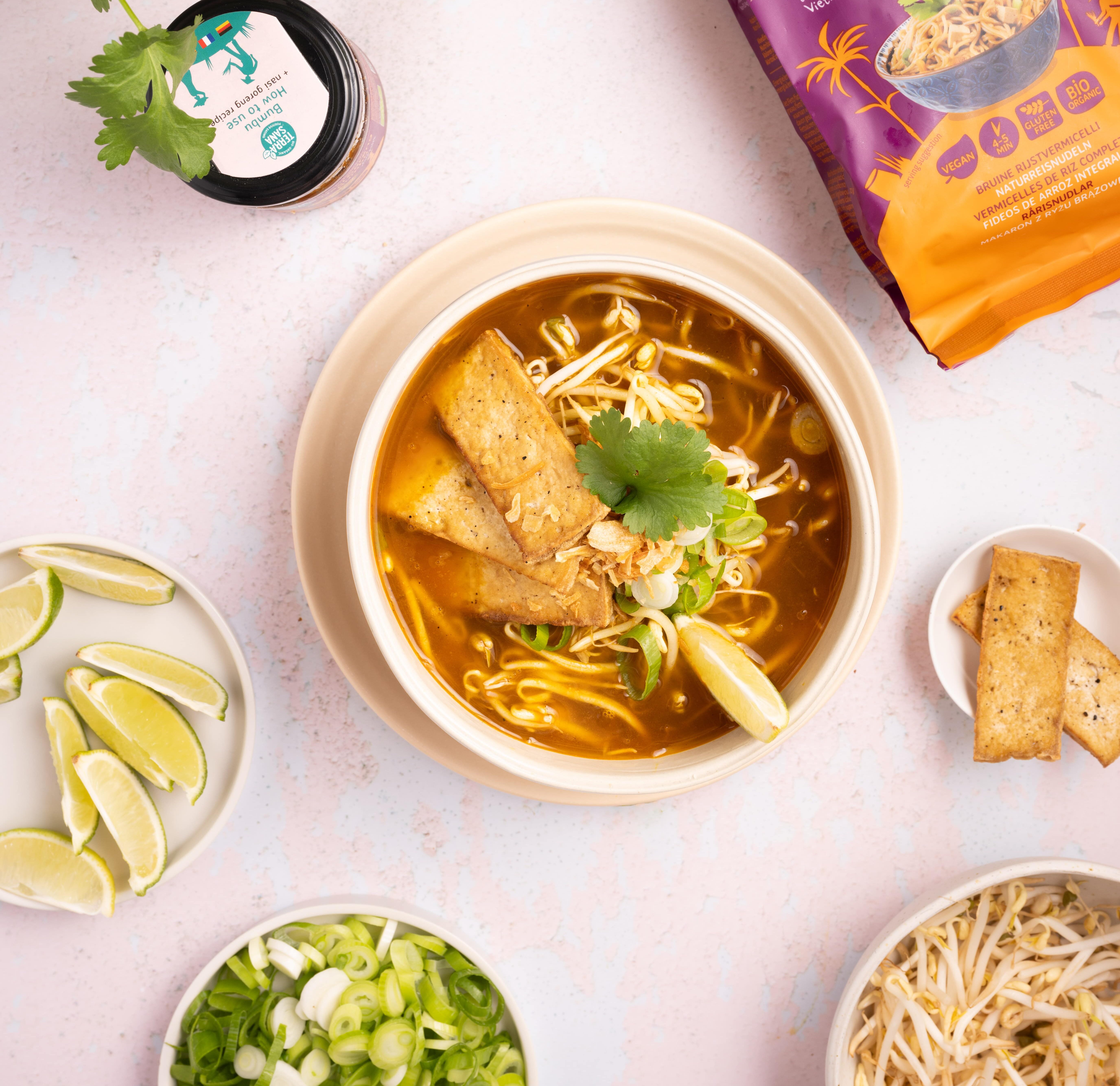 Vegan soto ayam Vegan soto ayam, soto soup, nice warm soup, soup for cold weather, indian soup