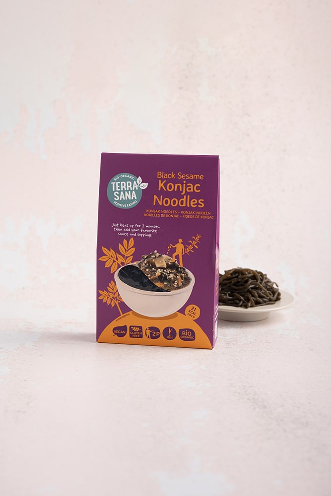 Nouilles de konjac au sésame noir